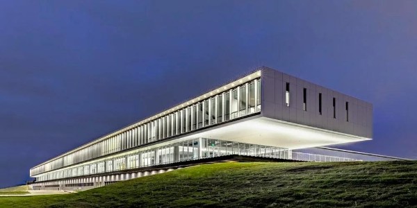 應用型人才培養(yǎng)基地：美國科林學院應用技術校區(qū)