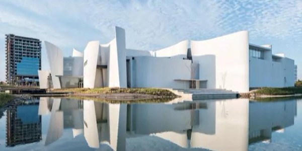 普利茲克建筑大師的浪漫杰作，混凝土竟然也能“此刻盡絲滑”？