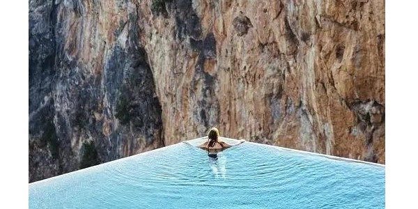 無邊泳池是個(gè)啥？