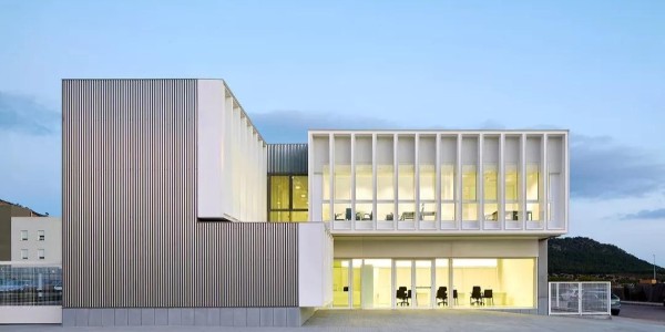 豎向建筑立面設計欣賞