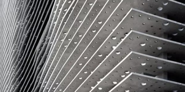 建筑師們一反常態(tài)，他們依賴于汕頭當?shù)氐膫鹘y(tǒng)，讓混凝土優(yōu)雅如實