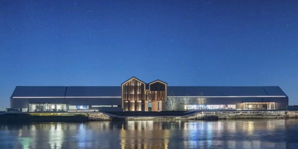 浪漫！建筑就像一艘白色大船，這是京杭大運河的最美「漂浮長廊」